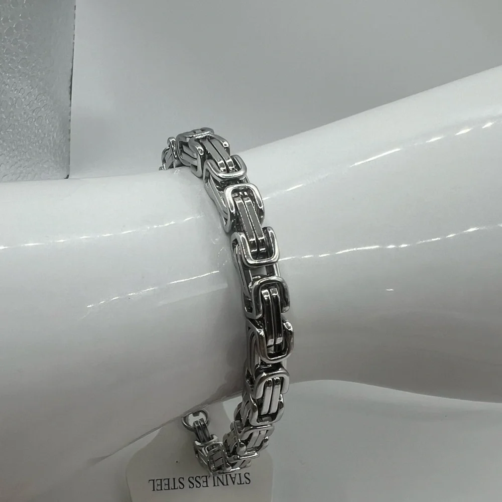 Silver Chain Link Bracelet